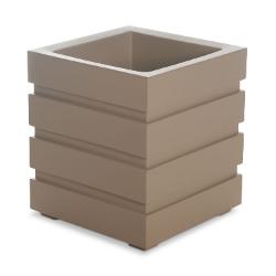 Freeport Planter in Clay